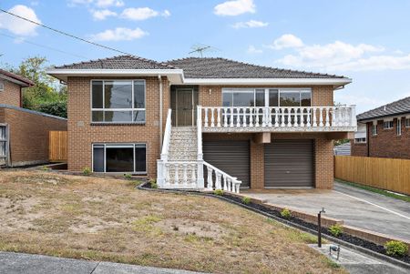 12 Larnook Crescent, Mooroolbark - Photo 3