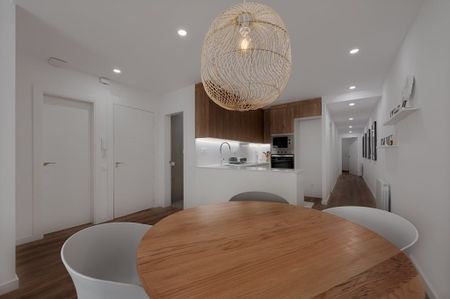 Carrer de Nàpols, Barcelona, Catalonia 08013 - Photo 2