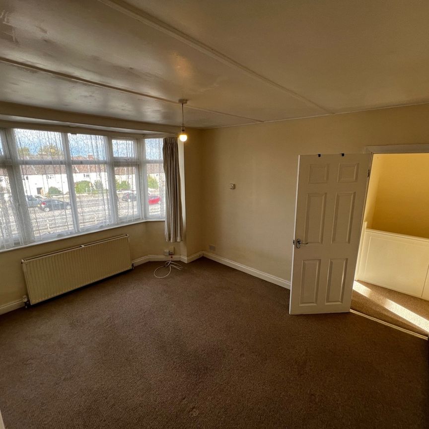 1 Bed Maisonette, Station Road, BS34 - Photo 1