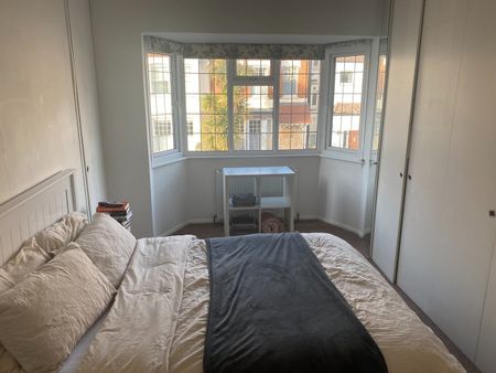 1 Bed Flat, Chiswick, W4 - Photo 5