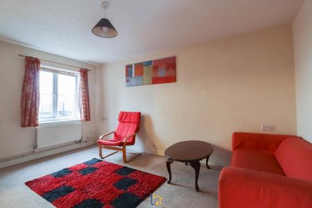 3 bedroom terraced house to rent - Photo 2