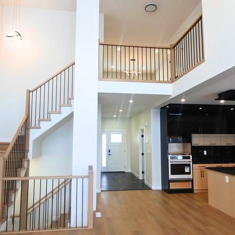 Stunning 5-Bedroom Walkout Home in Rosewood – 379 Leskiew Link, Saskatoon - Photo 1