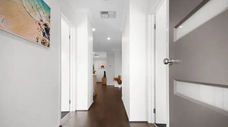 “Modern 4-Bedroom Property for Lease in Upper Point Cook!!” - Photo 4