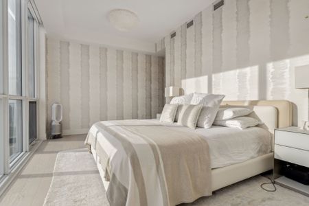 For Lease - 1 Yorkville Avenue Unit# 5405, Toronto, Ontario - Photo 3