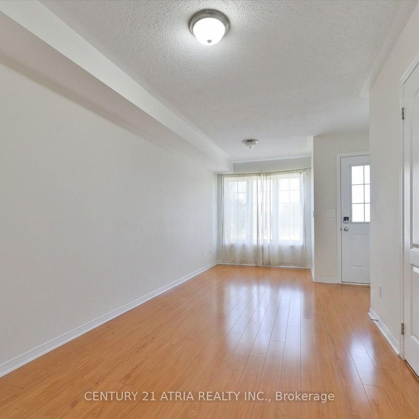 For Lease - 5245 Major Mackenzie Drive, Markham, Ontario - Photo 1