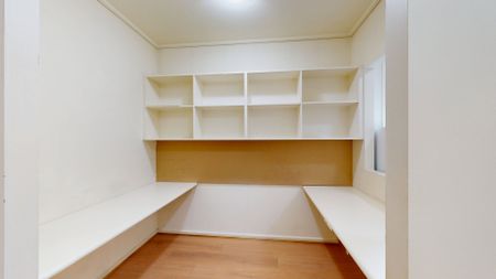 Wrap-Around Balcony Living in the Heart of Lygon Street - Photo 4