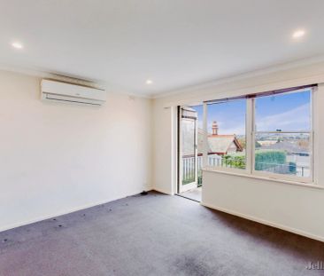 2 Bed, 1 Bath - Photo 4