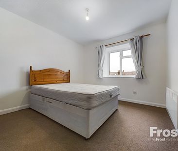 Edgell Road, Staines-upon-Thames, Surrey,TW18 - Photo 2