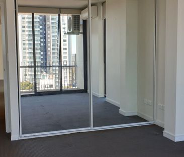 Luxury & C. B.D Located 3-Bedroom Apartment with Stunning City & Di... - Photo 6