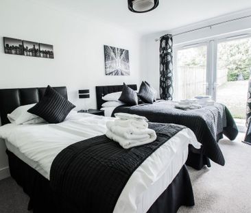 4 bedroom terraced house to rent - Photo 6