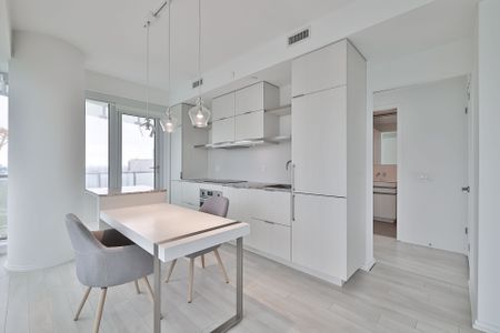 For Lease - 197 Yonge Street Unit# 2709, Toronto, Ontario - Photo 3