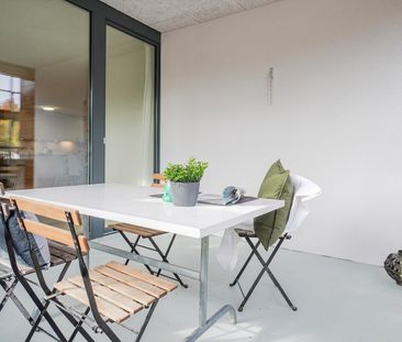 Living where life flows - Photo 1