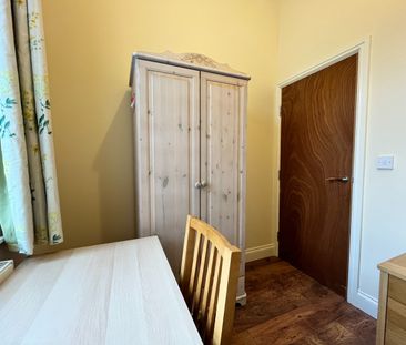 2 Bed Semi-Detached House, West End, BS3 - Photo 4