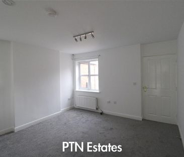 2 bedroom semi-detached house to rent - Photo 2