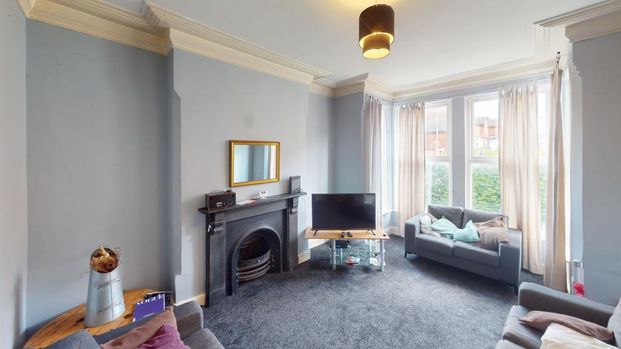 5 bedroom semi-detached house to rent - Photo 1