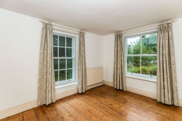 3 bedroom semi-detached to rent Lavant Road, Chichester, PO18 - Photo 1