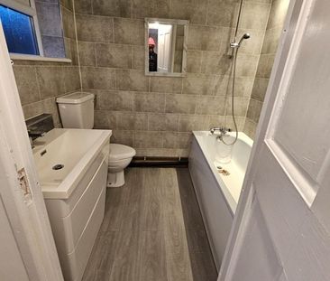 2 Bed Terraced House, Strathcona Road, L15 - Photo 6