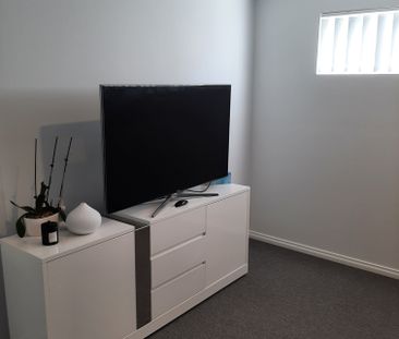 Piara Waters - Photo 1