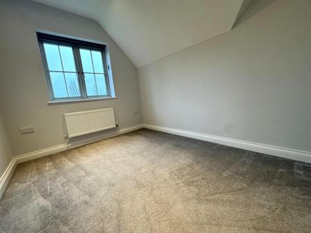 4 bedroom detached house to rent - Photo 5