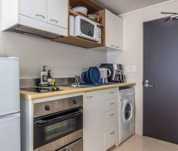 Central City Studio - Fully Furnished & Ready to Move In! - Photo 5