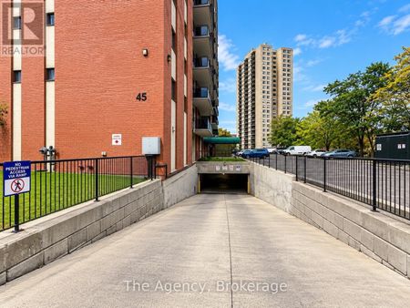 203 - 45 PAISLEY BOULEVARD W, Mississauga, Ontario, L5B1E4 - Photo 5