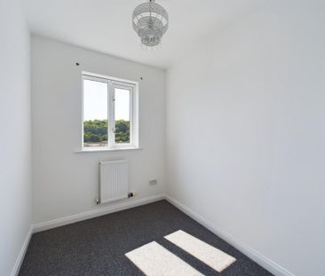 3 bedroom end of terrace house to rent - Photo 6