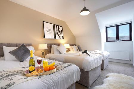 4 bedroom house to rent - Photo 2
