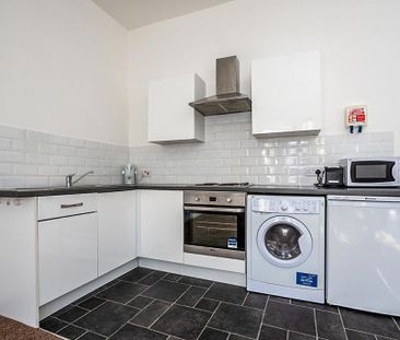 1 bedroom flat to rent - Photo 6