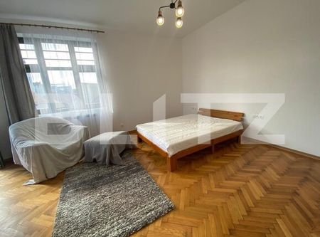 Apartament cu 4 camere, decomandat, 113mp, zona Piata Unirii - Fotografie 2