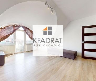 Przecław, 6pok., 2 piwnice, balkon - Zdjęcie 3