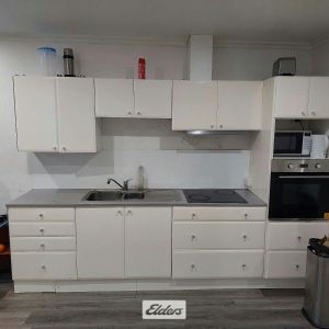 Great 2 Bedroom Unit - Photo 2