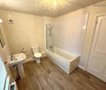 2 bedroom end of terrace house to rent - Photo 4