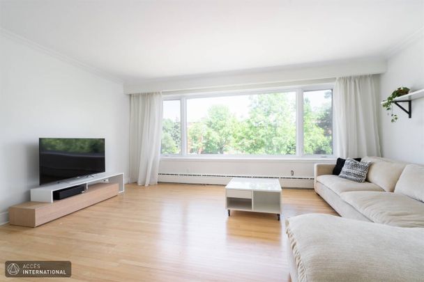 Apartment for rent in Ville Mont-Royal | 4 bedrooms and furnished - Photo 1