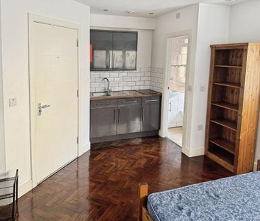 Studio to rent - Photo 4