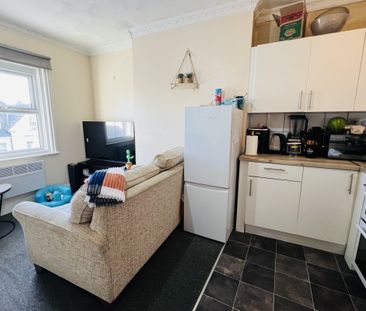 Pevensey Road - Photo 4