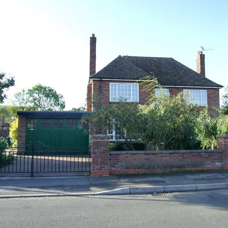 3 bedroom detached house to rent - Photo 2