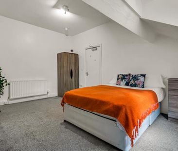 1 bedroom in a house share to rent - Photo 6