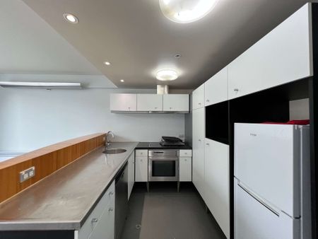 Thorndon 2 bedroom - Photo 2