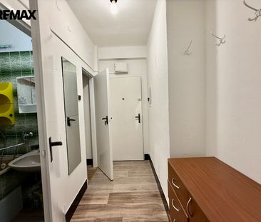 Pronájem bytu 2+1 52 m², Jateční 592, Karlovy Vary - Photo 1