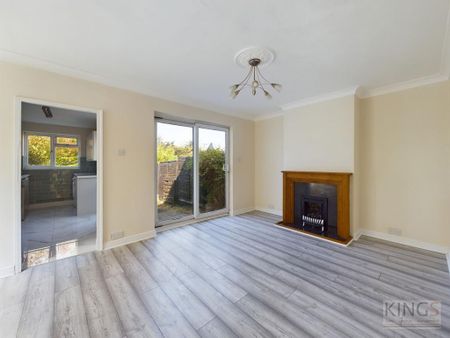 3 bedroom semi-detached house to rent - Photo 3