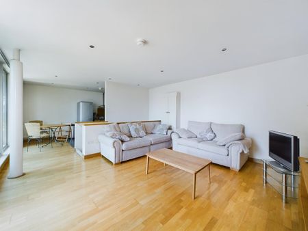 2 bedroom duplex to rent - Photo 2