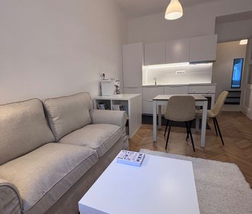 Pronájem bytu 2+kk • 41 m² bez realitkyMadridská, Praha - Vršovice - Photo 2