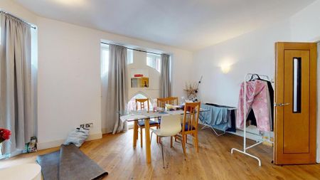 3 bedroom apartment to rent - Photo 5