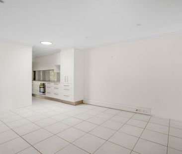 Neat and Tidy Apartment in Beachside Complex - Photo 6