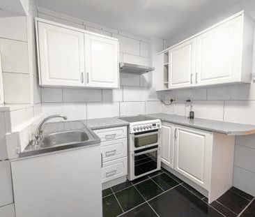 2 bedroom maisonette to rent - Photo 6