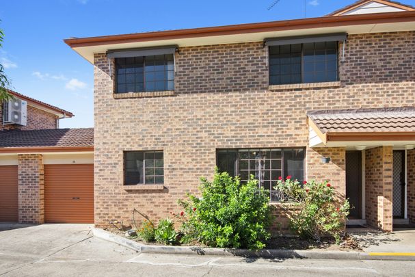 Extra Large Townhouse In Peaceful Location !! - Photo 1