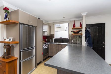 Lovely 2 bedroom townhouse in St Albans! - Photo 5