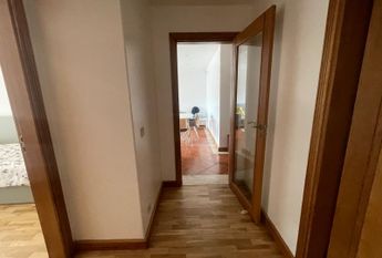 Apartamento T2 em empreendimento com piscina na Praia da Barra.