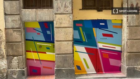 Piso de alquiler en El Raval - Photo 2