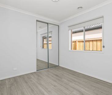 Stunning 4-Bedroom Family Home in Wollert - Photo 1